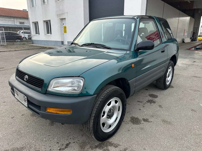 Toyota Rav4 2.0i 4x4 Климатик Италия, снимка 3 - Автомобили и джипове - 49304488