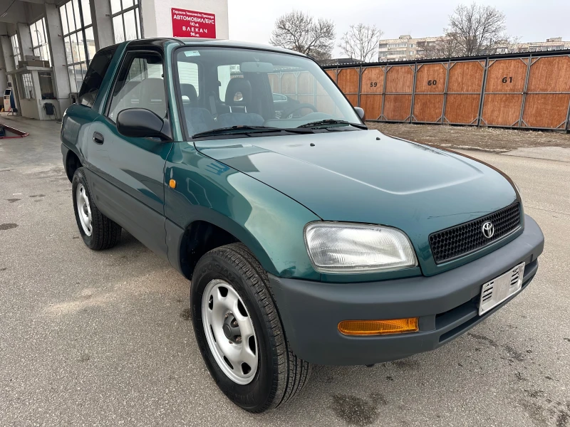 Toyota Rav4 2.0i 4x4 Климатик Италия, снимка 9 - Автомобили и джипове - 49304488