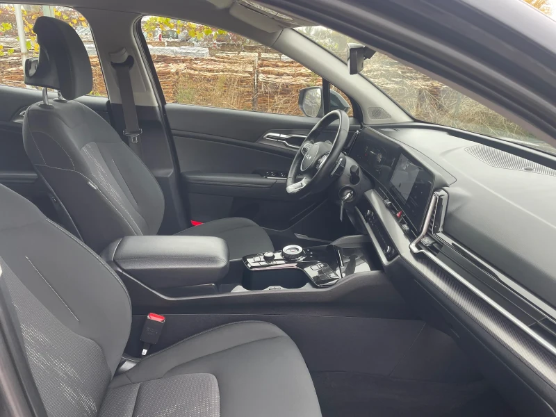Kia Sportage, снимка 13 - Автомобили и джипове - 52304356
