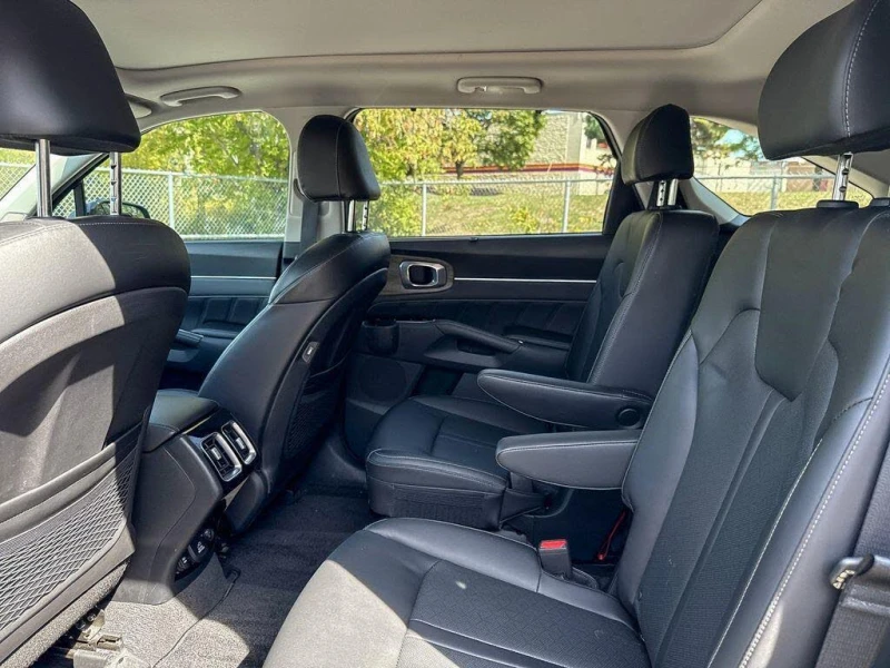 Kia Sorento X-Line EX AWD АвтоКредит* (ЦЕНА ДО БГ), снимка 17 - Автомобили и джипове - 52593262