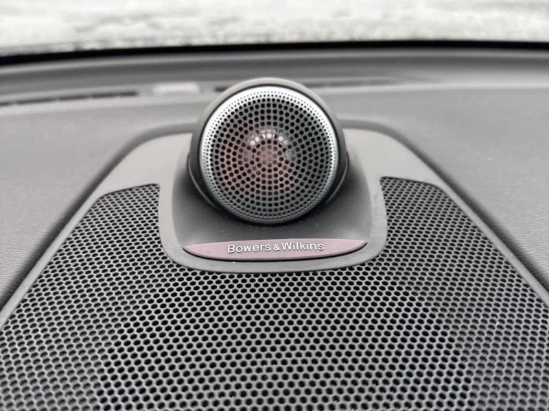 Volvo XC60 R Design  CARFAX, снимка 15 - Автомобили и джипове - 53122033