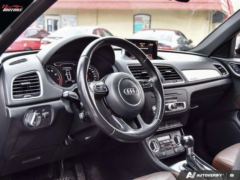 Audi Q3 * quattro Premium Plus * CARFAX * ЦЕНА ДО БГ, снимка 12 - Автомобили и джипове - 53287128