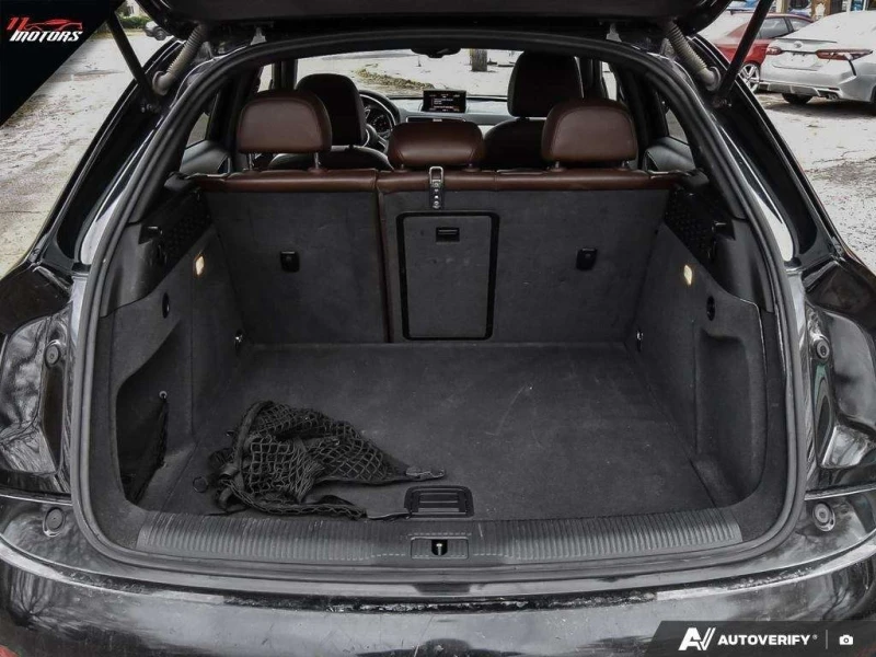 Audi Q3 * quattro Premium Plus * CARFAX * ЦЕНА ДО БГ, снимка 16 - Автомобили и джипове - 53287128