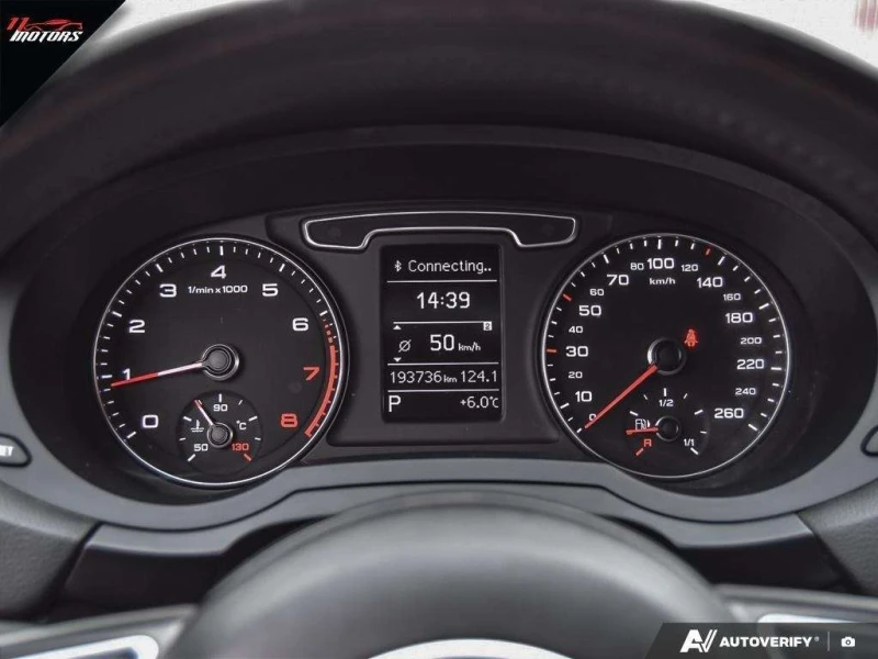 Audi Q3 * quattro Premium Plus * CARFAX * ЦЕНА ДО БГ, снимка 14 - Автомобили и джипове - 53287128