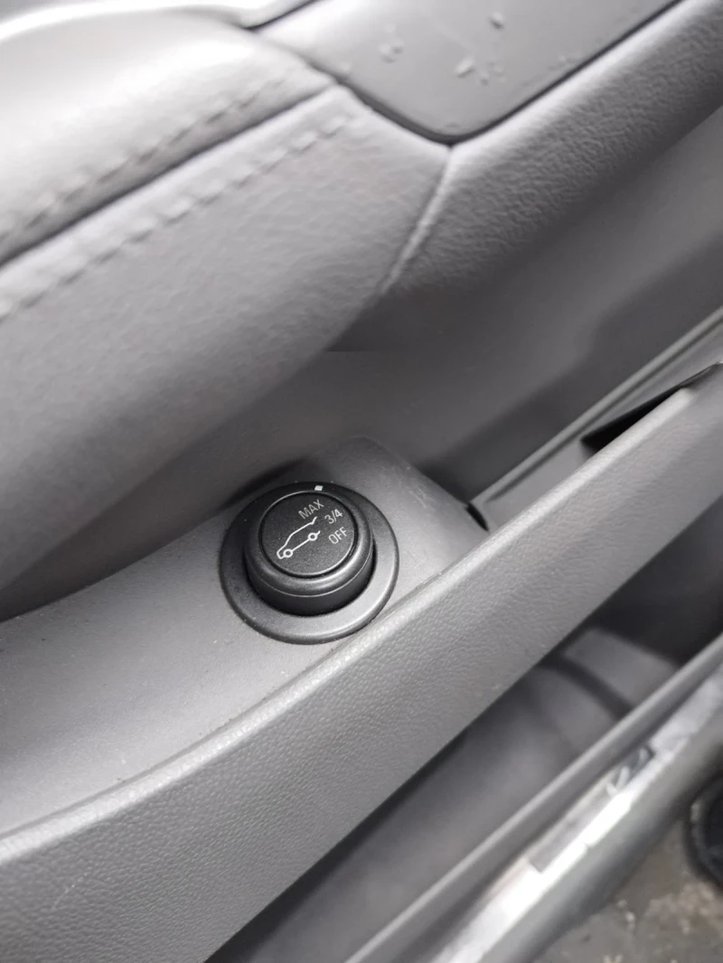 Cadillac Srx 4, снимка 11 - Автомобили и джипове - 53585117