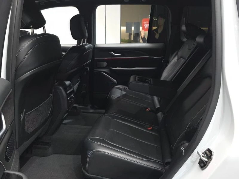Jeep Cherokee L 3.6 Overland| 295к.с.| ВКЛ.ТЕХНОТЕСТ, снимка 11 - Автомобили и джипове - 55130381