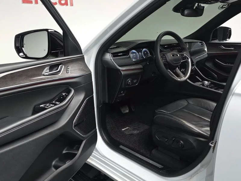 Jeep Cherokee L 3.6 Overland| 295к.с.| ВКЛ.ТЕХНОТЕСТ, снимка 10 - Автомобили и джипове - 55130381