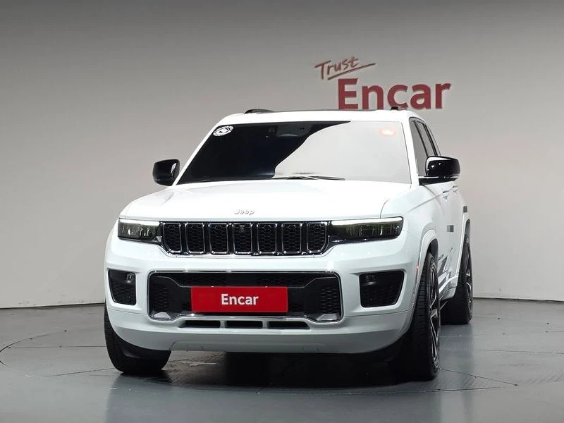 Jeep Cherokee L 3.6 Overland| 295к.с.| ВКЛ.ТЕХНОТЕСТ, снимка 3 - Автомобили и джипове - 55130381
