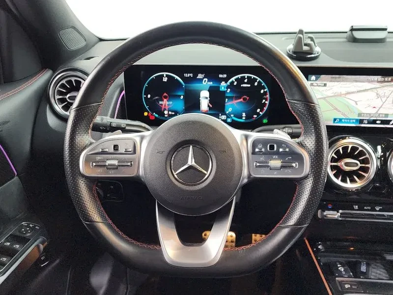 Mercedes-Benz GLB 4Matic, снимка 13 - Автомобили и джипове - 55785717