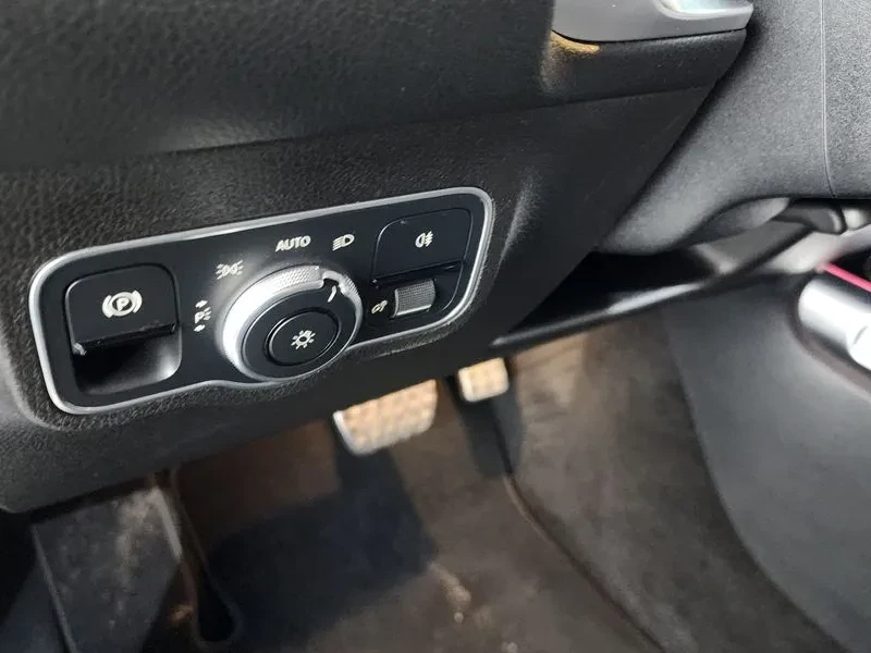 Mercedes-Benz GLB 4Matic, снимка 17 - Автомобили и джипове - 55785717