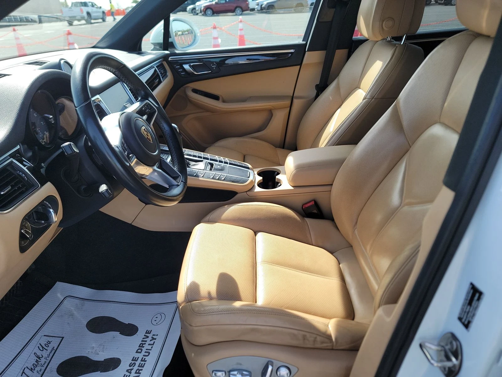 Porsche Macan  - изображение 8