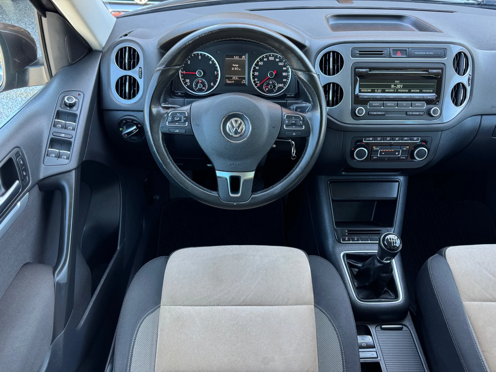 VW Tiguan 2.0TDI* LED* * NAVI* MULTI VOLAN* 6sk* PARKASISTAN - изображение 3