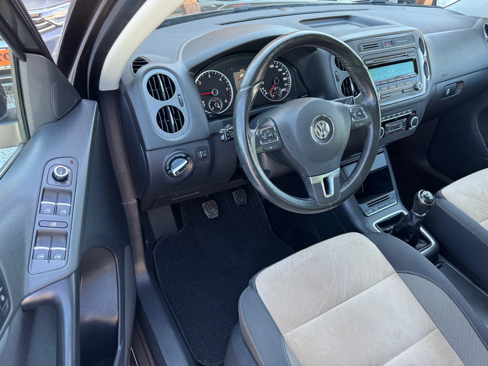 VW Tiguan 2.0TDI* LED* * NAVI* MULTI VOLAN* 6sk* PARKASISTAN | Mobile.bg   13