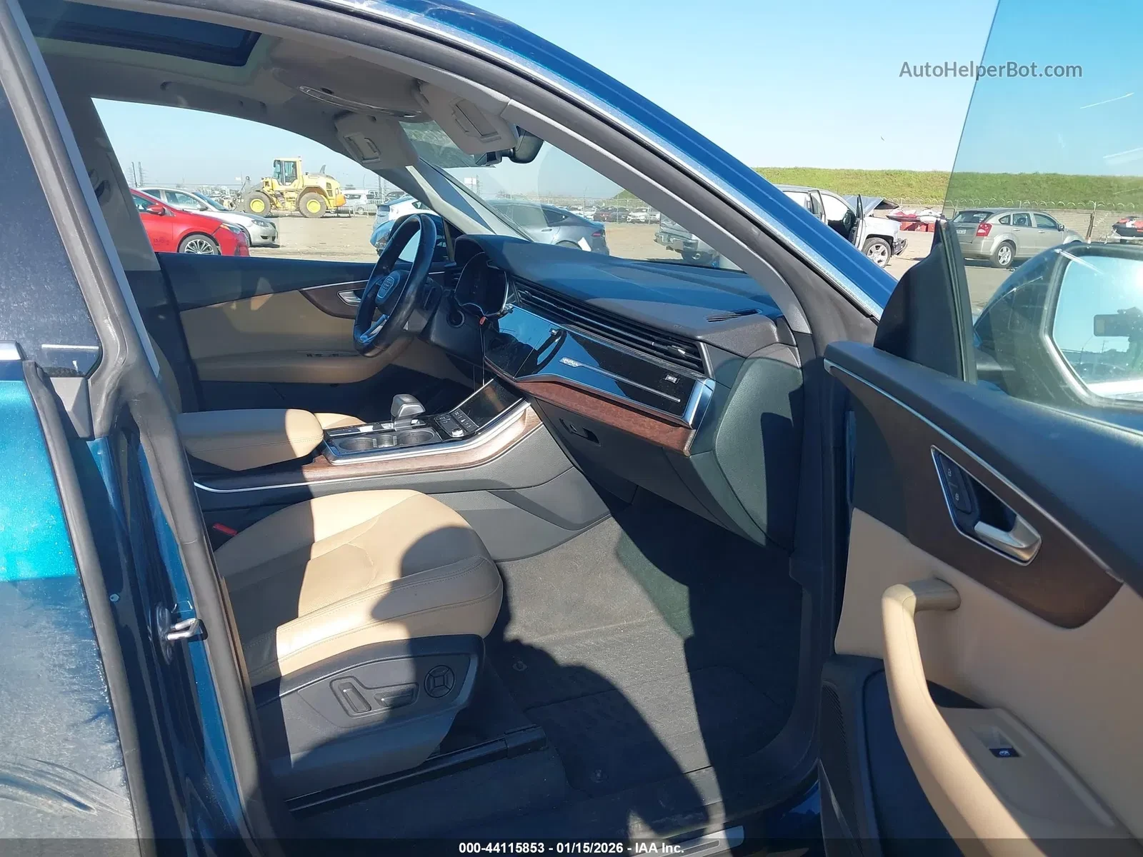 Audi Q8 Premium* Brown Leather Bang & Olufsen, снимка 9 - Автомобили и джипове - 53724411