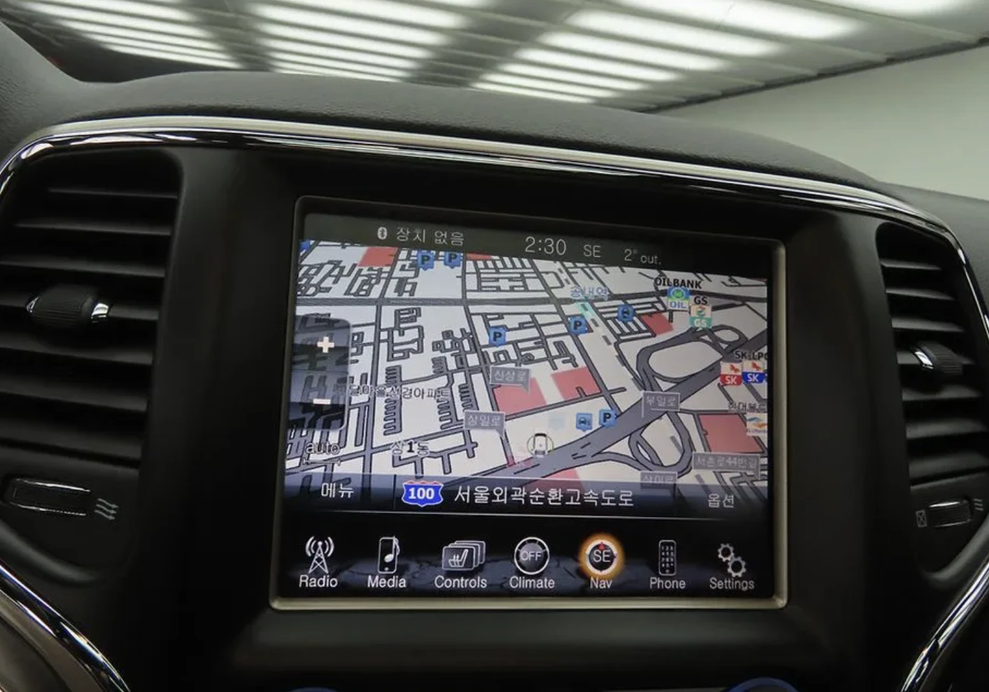 Jeep Grand cherokee OVERLAND* КОЖА* ПОДГРЕВ* ОБДУХВАНЕ* КАМЕРА* НАВИ* , снимка 11 - Автомобили и джипове - 54020994