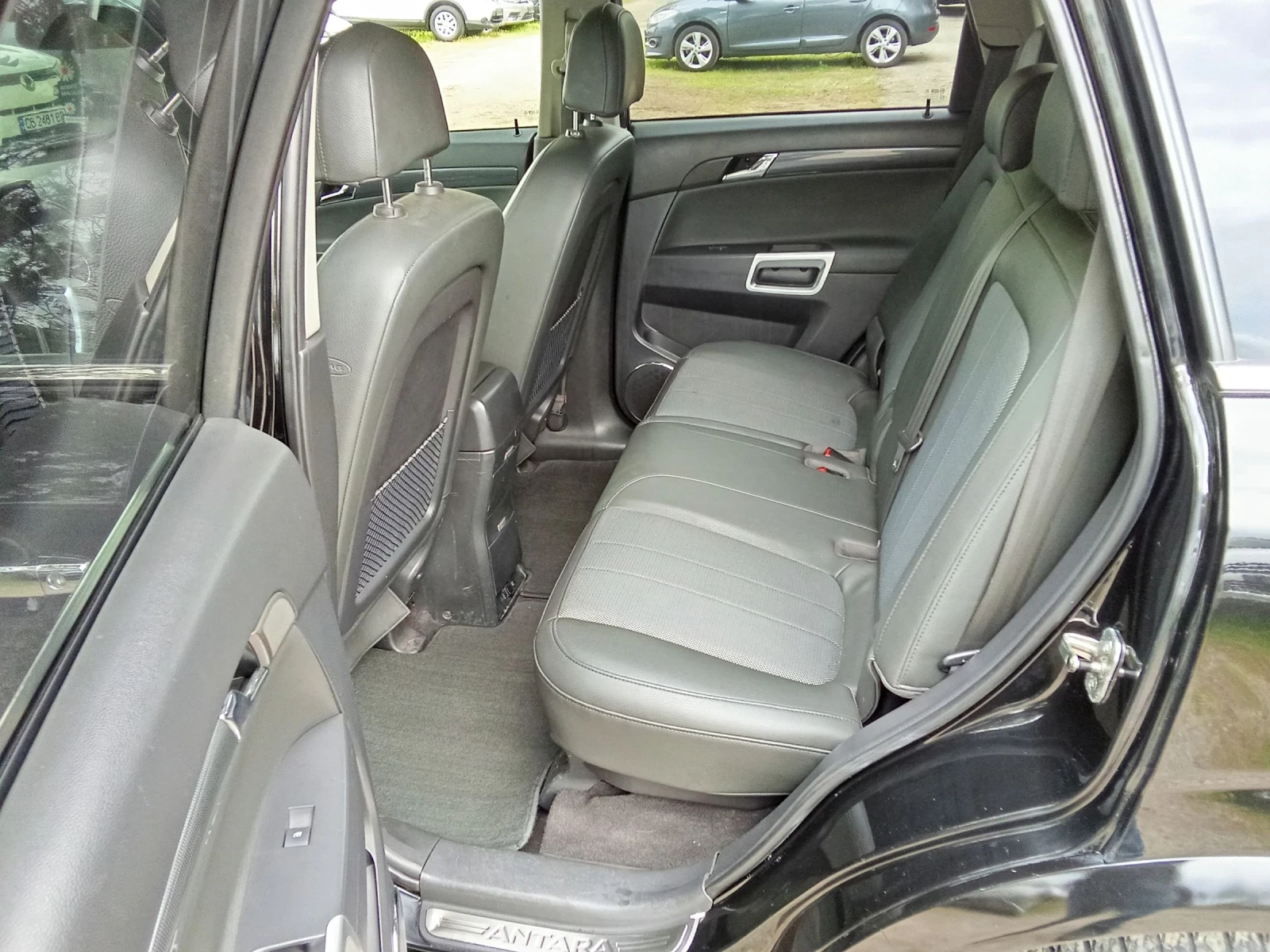 Opel Antara 2.0CDTI-4X4-КОЖА-КАМЕРА, снимка 8 - Автомобили и джипове - 54370157