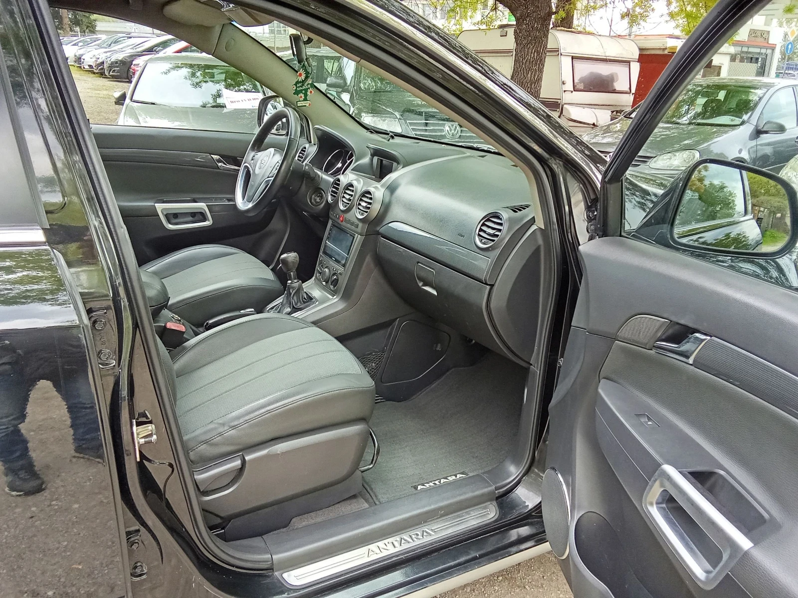 Opel Antara 2.0CDTI-4X4-КОЖА-КАМЕРА, снимка 13 - Автомобили и джипове - 54370157