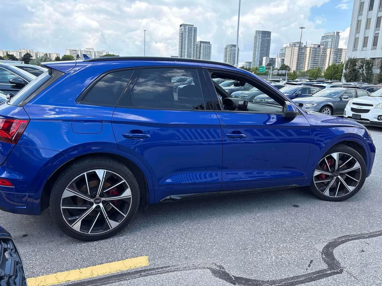 Audi SQ5 * Technik* DISTRONIC* B&O* MATRIX* АВТОКРЕДИТ* , снимка 3 - Автомобили и джипове - 55532744