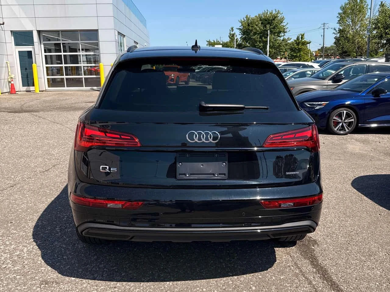 Audi Q5 QUATTRO * ГЛАВНО ПРЕДСТАВИТЕЛСТВО НА AUDI* , снимка 5 - Автомобили и джипове - 55539698