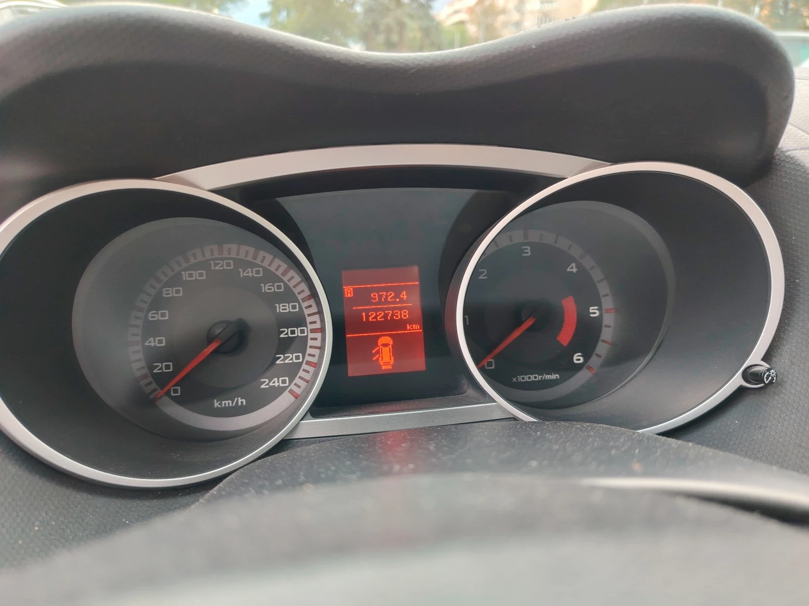 Mitsubishi Outlander, снимка 11 - Автомобили и джипове - 55950383