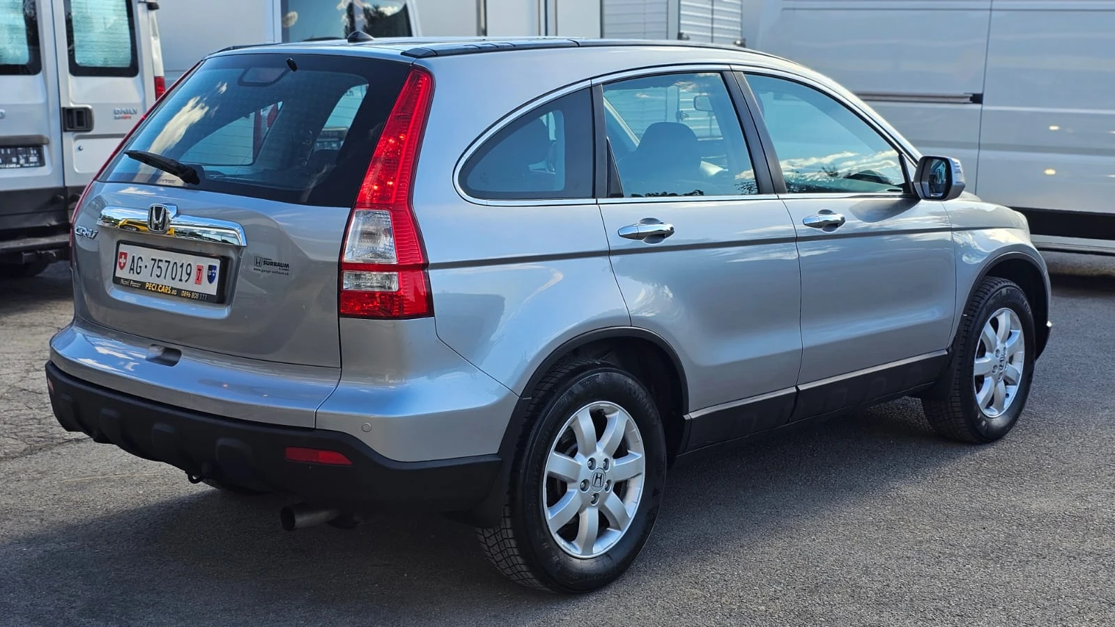 Honda Cr-v 2.0i-VTEC 4x4 CH-СЕРВИЗНА ИСТ.-ТОП СЪСТ.-ЛИЗИНГ, снимка 6 - Автомобили и джипове - 56017483