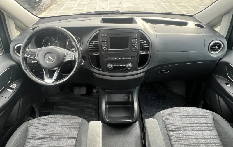 Mercedes-Benz Vito, снимка 11 - Бусове и автобуси - 48133226