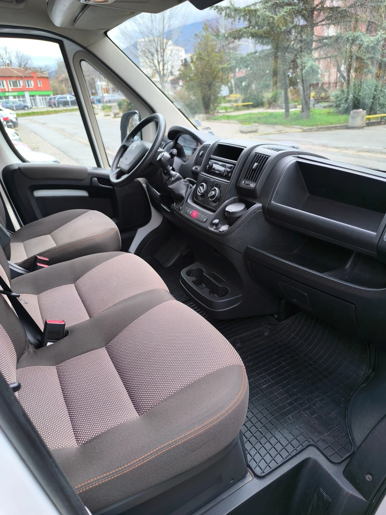 Peugeot Boxer ДДС фактура, снимка 8 - Бусове и автобуси - 54113022