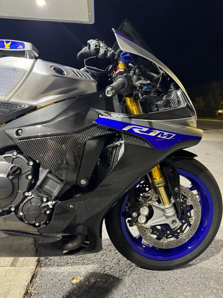 Yamaha YZF-R1 M / CARBON / ЦЕНА ДО БЪЛГАРИЯ / CARFAX , снимка 5 - Мотоциклети и мототехника - 55532492