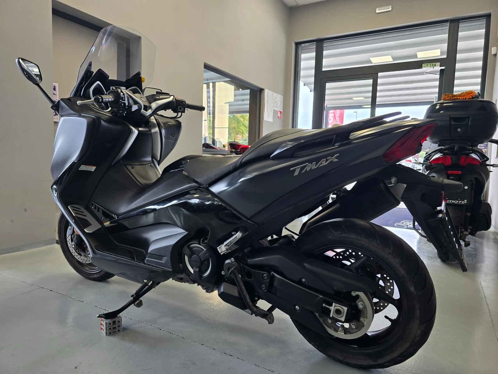 Yamaha T-max 530ie, ABS-TCS, 2018г., снимка 4 - Мотоциклети и мототехника - 56104051