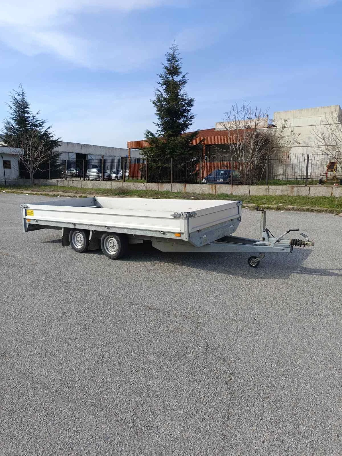 За автомобил Други Saris