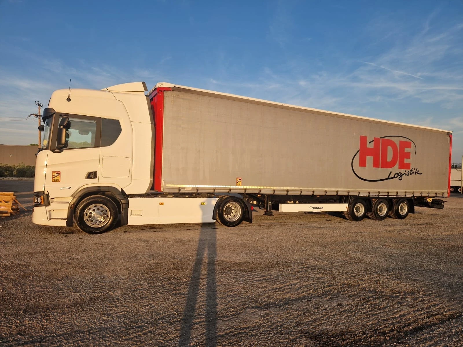 Полуремарке Krone 2, 85 височина