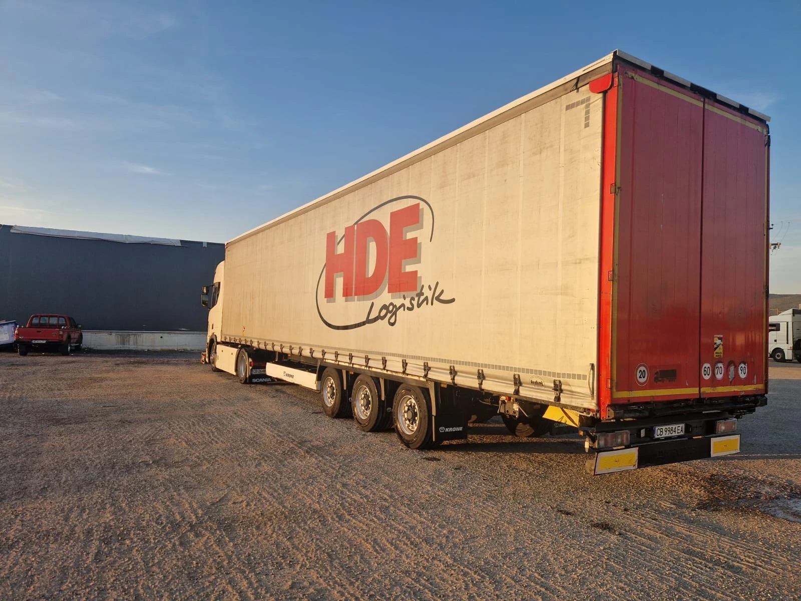 Полуремарке Krone 2, 85 височина, снимка 7 - Ремаркета - 54309799