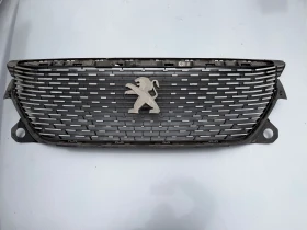 Peogeot 2008 2021г предна решетка 9826326680 , снимка 2 - Части - 53421088