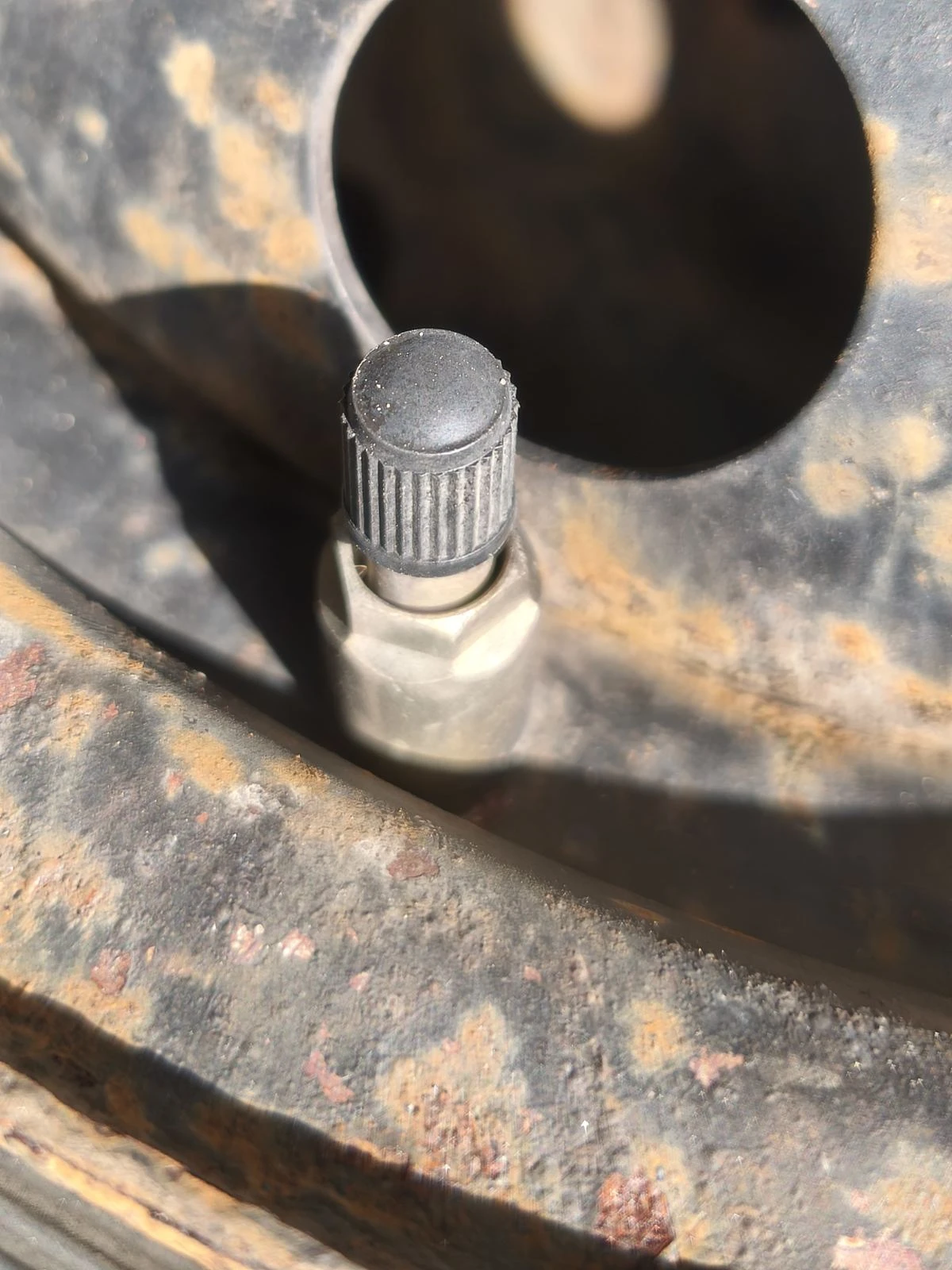 Гуми с джанти Barum 175/70R14, снимка 9 - Гуми и джанти - 53754720