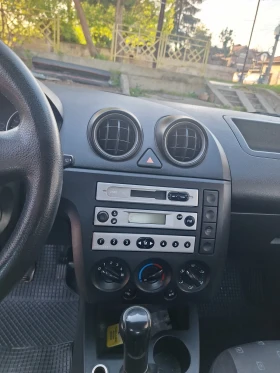 Ford Fiesta 1.3I, снимка 10