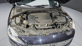 Volvo S60 D2* BLIND SPOT* ПОДГРЕВ ВОЛАН* ЛЮК* КРАЙНА ЦЕНА, снимка 6