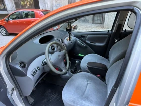 Toyota Yaris 1.0i ГАЗ КЛИМАТИК, снимка 10