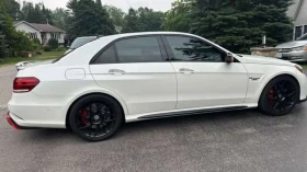 Mercedes-Benz E 63 AMG * S Model * CARFAX * БЕЗ ПЪРВОНАЧАЛНА ВНОСКА, снимка 3