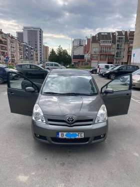 Toyota Corolla verso, снимка 9