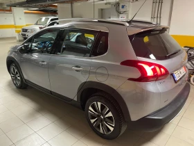     Peugeot 2008 1.2i Automatic Navi CarPlay Parktronic Lizing