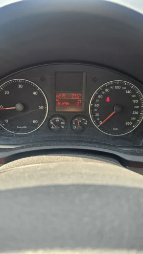 VW Golf 1.9тди. 105кс.4х4.климатрон.6скорости - 2300 € / 4498.41 лв. - 74454560 2