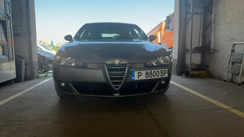 Alfa Romeo 147, снимка 1 - Автомобили и джипове - 46242463