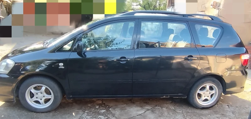 Toyota Avensis verso Avensis Verso, снимка 1 - Автомобили и джипове - 47289381