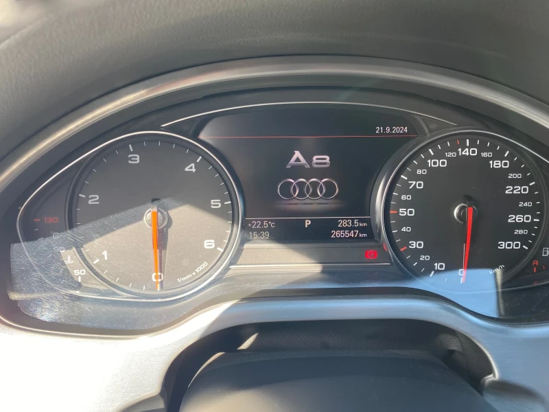 Audi A8, снимка 4 - Автомобили и джипове - 47329122