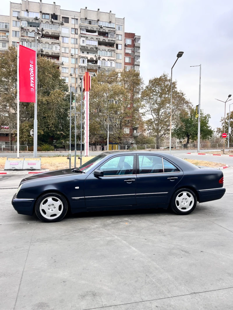 Mercedes-Benz E 250 Чист дизел , снимка 6 - Автомобили и джипове - 47983130