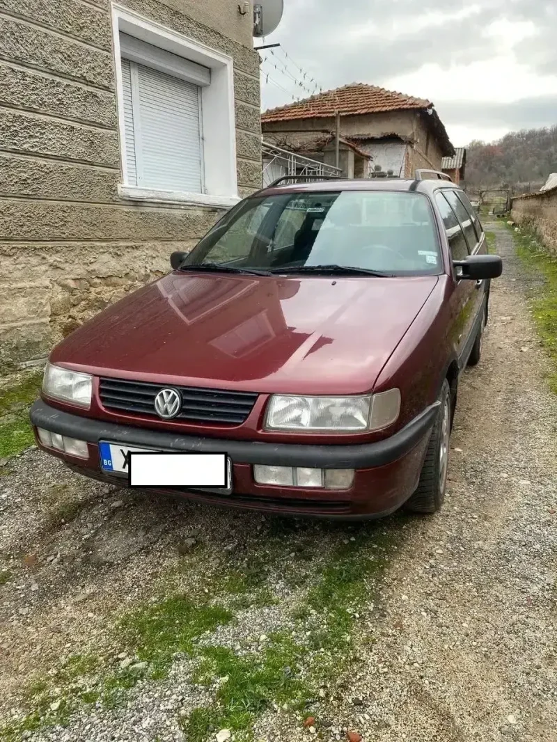 VW Passat, снимка 1 - Автомобили и джипове - 48356586