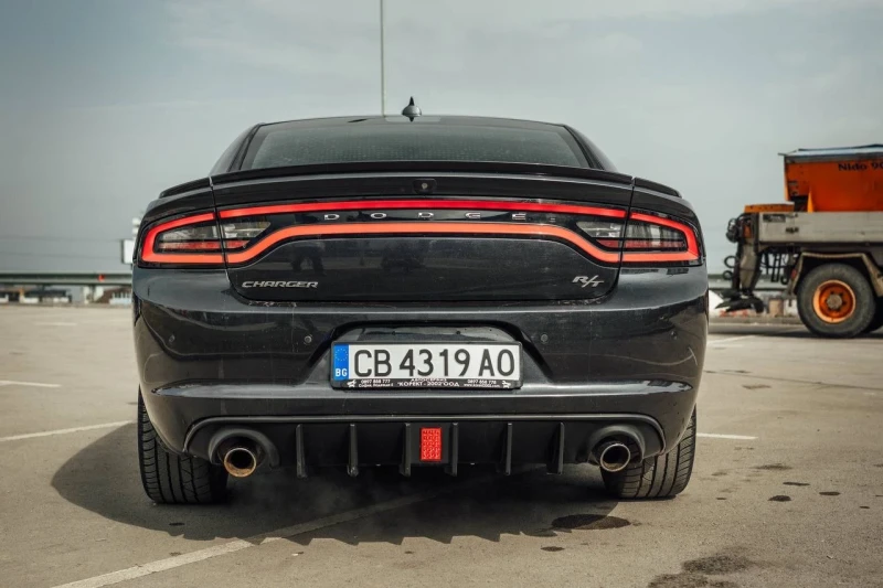 Dodge Charger HEMI 5.7 R/T, снимка 2 - Автомобили и джипове - 49366579