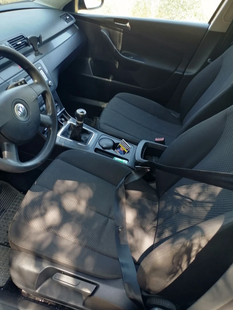 VW Passat B6, снимка 12 - Автомобили и джипове - 51316356