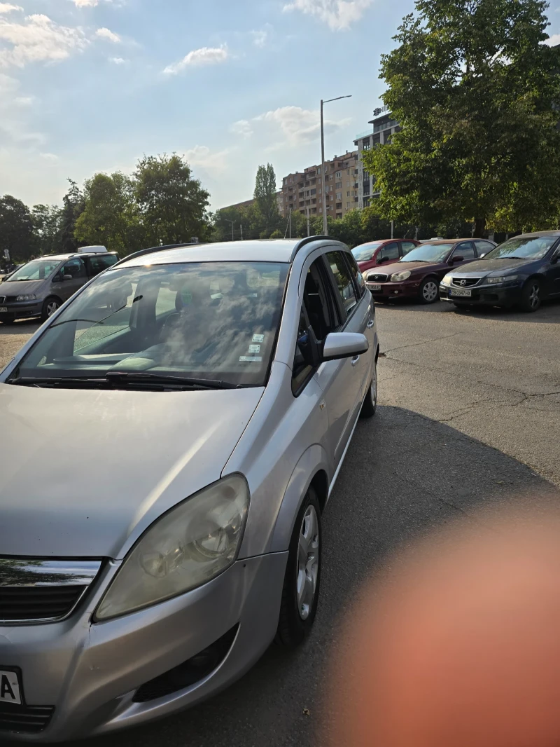 Opel Zafira, снимка 8 - Автомобили и джипове - 52494862