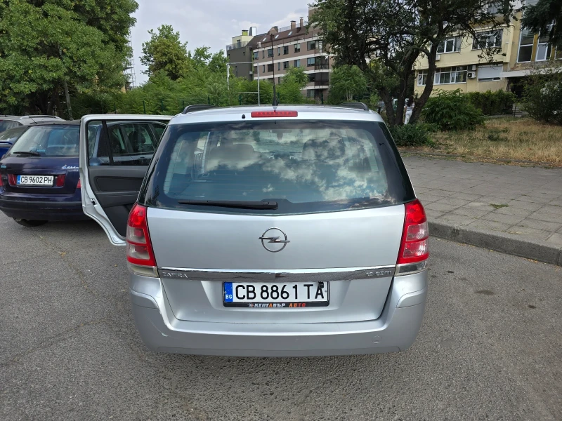 Opel Zafira, снимка 14 - Автомобили и джипове - 52494862